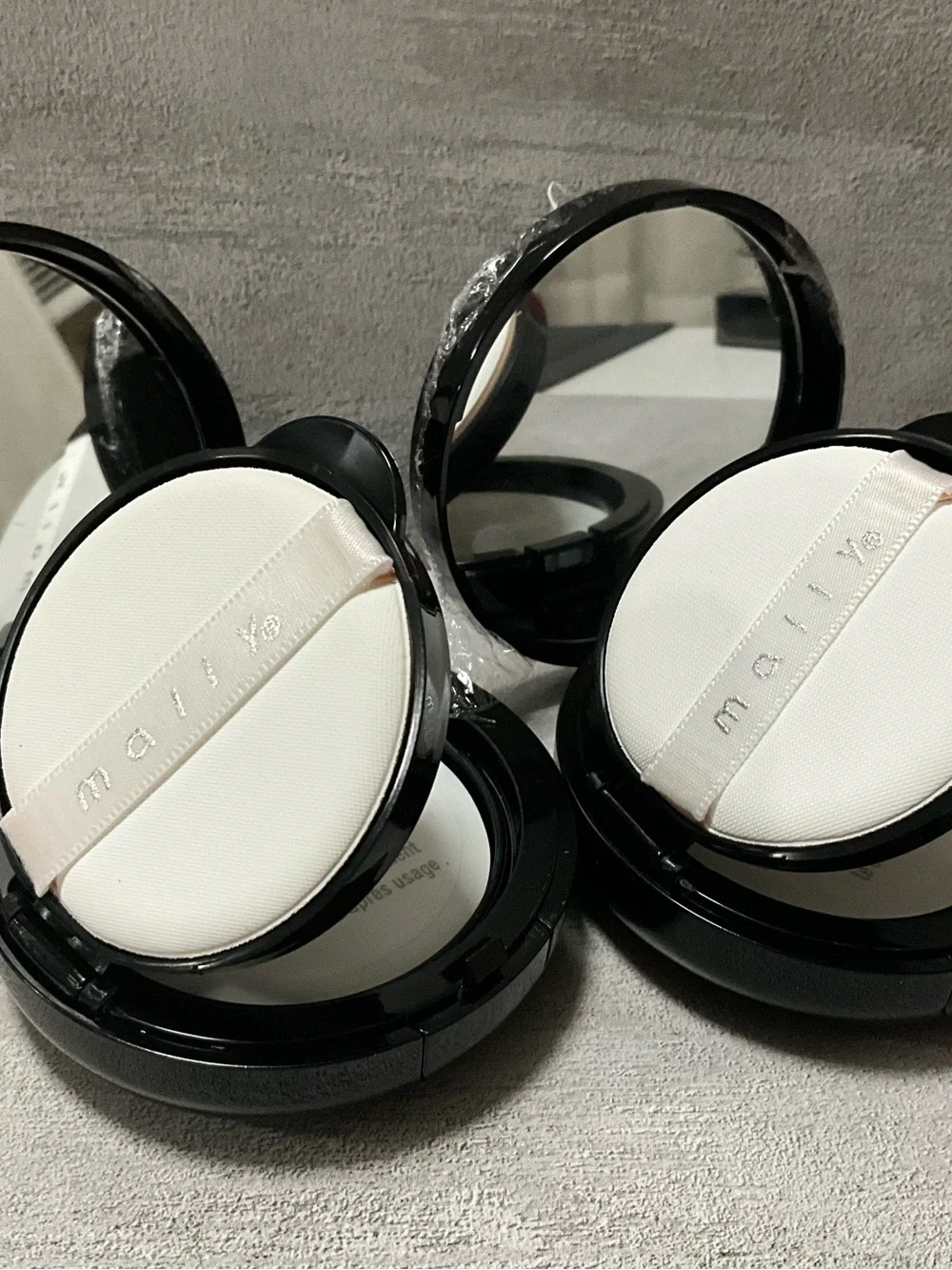 2 Mally flawless finish transforming effect foundation new MEDIUM SHADE